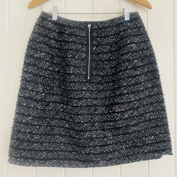 🌱 LISA HO Sz 6-8 Silk Black White Textured Skirt - Picture 2 of 6